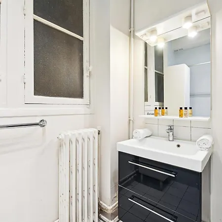Veeve - Parisian Poise Apartmán